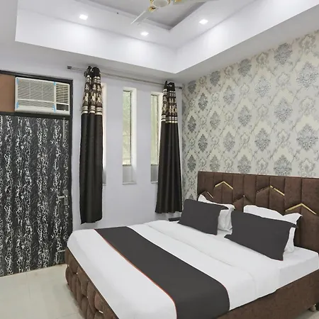 Hotel O Du Rooms Near Pul Bangash Metro Station
